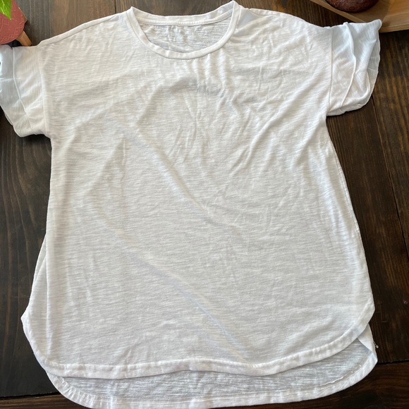 Flutter Sleeve Hi-Lo Shirt - Picture 1 of 5